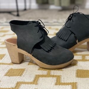 BRYR Sofie Closed Toe Bootie with Kilt, Grey, Size 36